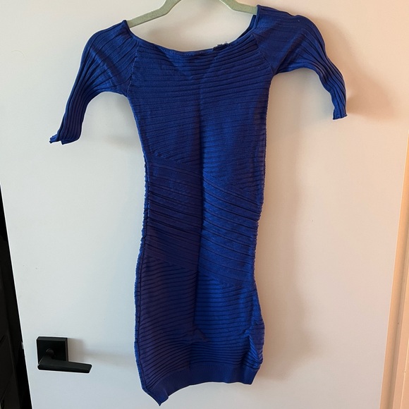 MARCIANO - skin tight fitting dress - Picture 2 of 5